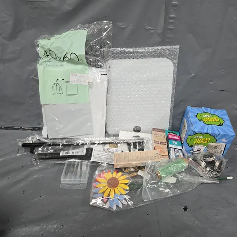 APPROXIMATELY 18 ASSORTED HOUSEHOLD ITEMS TO INCLUDE JOKE TOILET PAPER, ARCADIA ULTRA CLEAR UVC LAMP BULB, DRILL HEADS, ETC