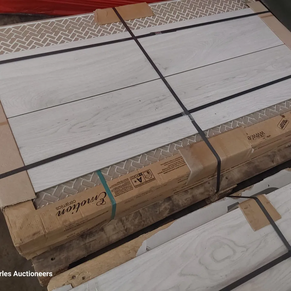 PALLET OF 38 LOGIC BLANCO CERAMIC TILES 223cm X 1200cm (10.6 M2)