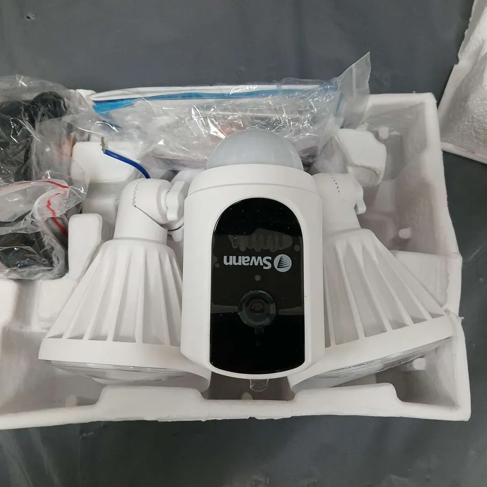 BOXED SWANN FLOODLIGHT SECURITY SYSTEM