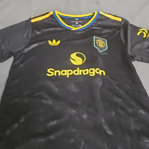 MANCHESTER UNITED FC AWAY JERESEY - CUNHA 10 - SIZE 28 - KIDS