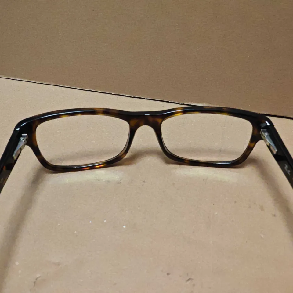 RAY BAN BROWN FRAMED GLASSES IN CARRY CASE