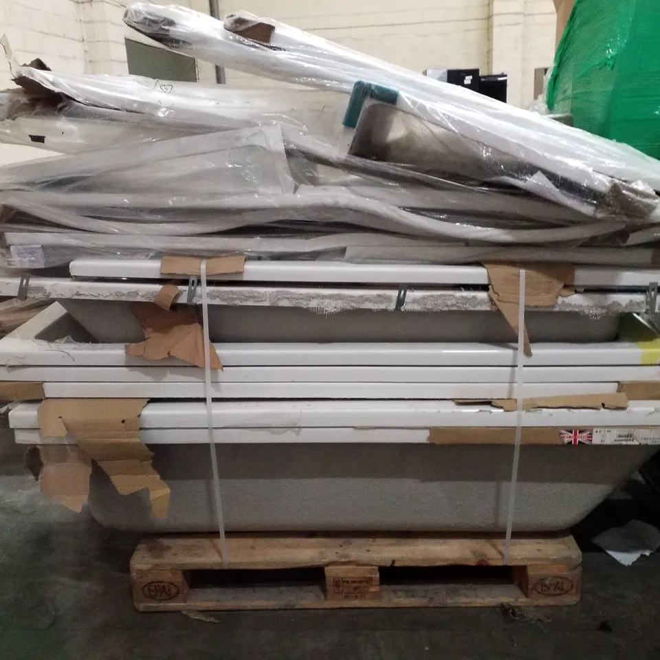 PALLET CONTAINING APPROXIMATELY 7 ASSORTED BATHTUBS & 9 ASSORTED BATH PANELS 