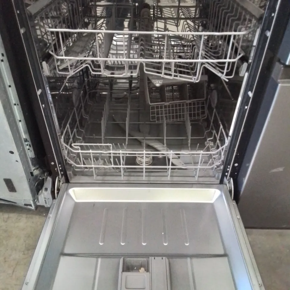 SWAN SDW751150B 12-PLACE FULLSIZE DISHWASHER - BLACK
