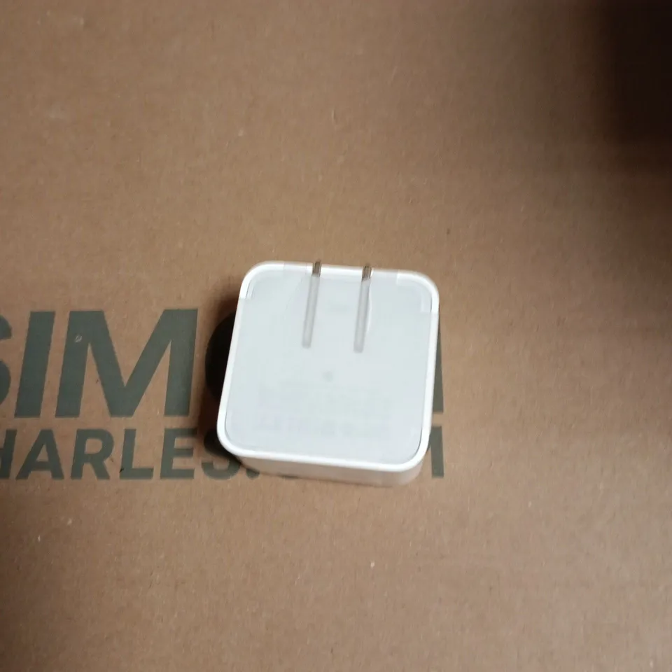 BOX OF APPROXIMATELY 40 ASSORTED ADAPTERS AND PLUGS 