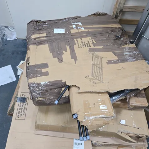 PALLET OF APPROXIMATELY 6 DAMAGED ITEMS TO INCLUDE: FREDDIE SINGLE BEDFRAME 
