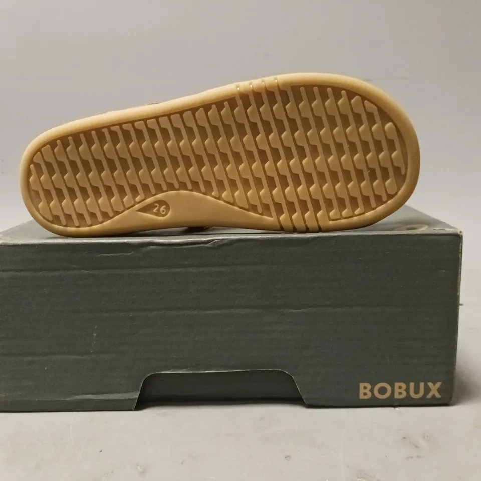 BOXED PAIR OF BOBUX KIDS SANDALS IN CARAMEL EU SIZE 26