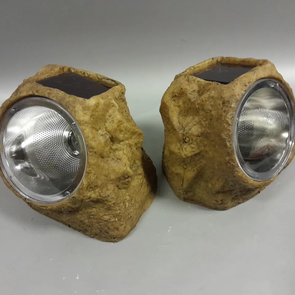 BOXED ISOLAR PACK OF 2 GARDEN ROCK LIGHTS