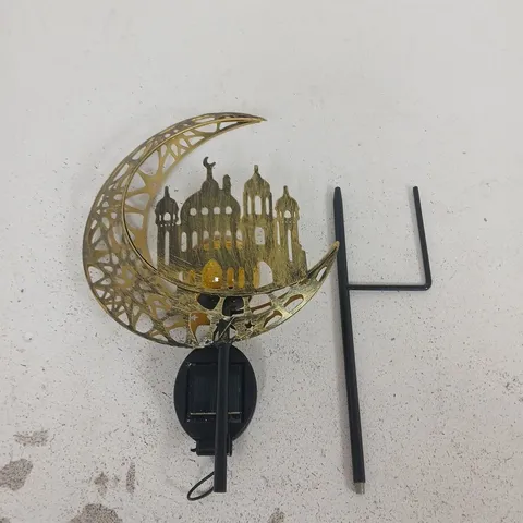 CRESCENT MOON GARDEN LIGHT WITH CITY SKYLINE CUTOUTS β SOLAR OUTDOOR LIGHTING