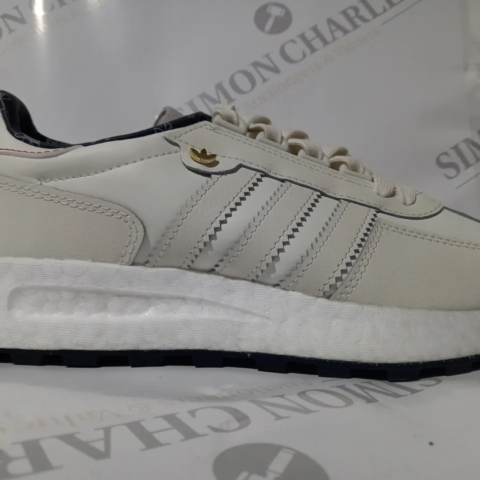 PAIR OF ADIDAS RETROPY E5 SHOES IN CREAM UK SIZE 6