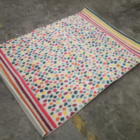QUALITY DESIGNER AREA RUG APPROXIMATELY 140×190CM