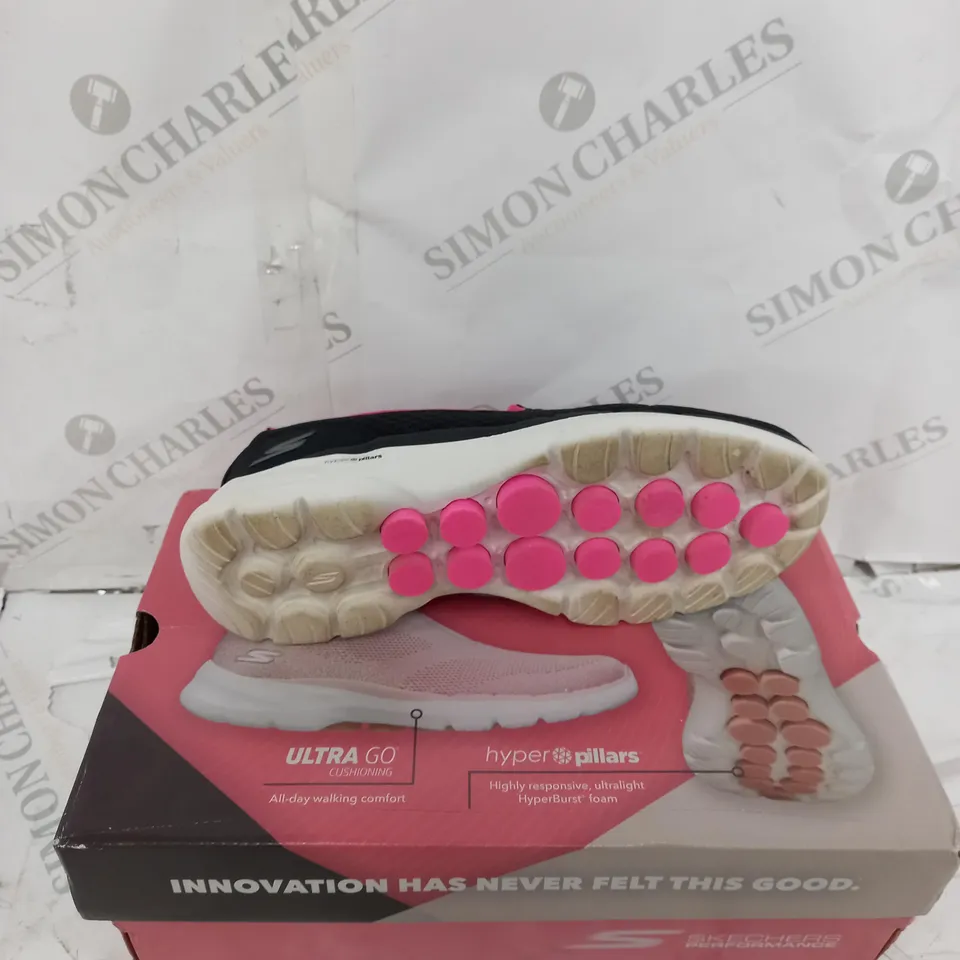 PAIR OF BOXED SKECHERS GO WALK 6 SHOES IN BLACK & PINK, UK SIZE 5