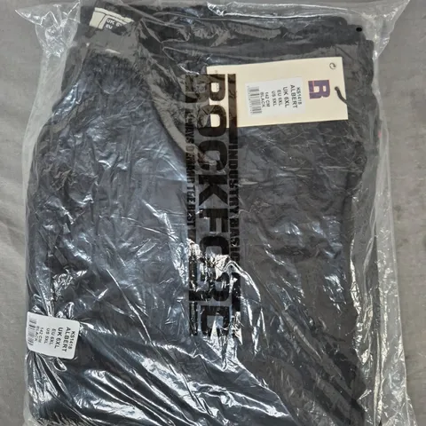 ROCKFORD JOGGERS IN BLACK SIZE 6XL