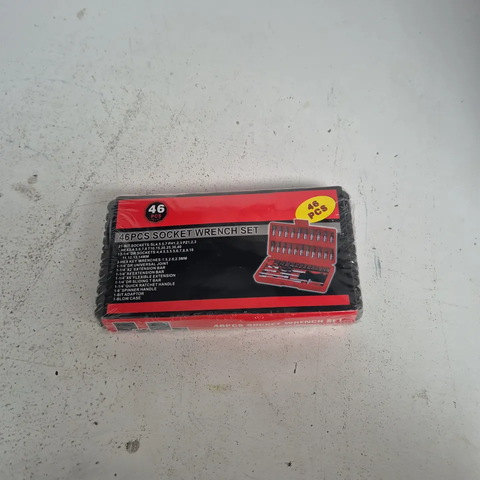 CAGE CONTAINING LARGE QUANTITY OF ASSORTED ITEMS TO INCLUDE: 46PCS SOCKET WRENCH SET 