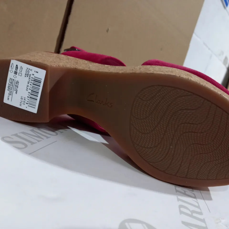 CLARKS MARITSA GLAD SANDAL - UK SIZE 5 PURPLE