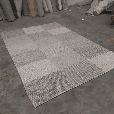 QUALITY DESIGNER AREA RUG - APPROXIMATELY 292 x 200cm