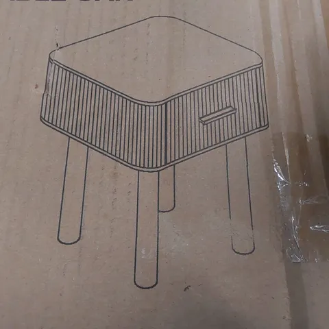 BOXED 1 DRAWER FLUTED BEDSIDE TABLE - OAK COLOUR (1 BOX)