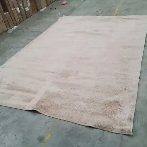 QUALITY DESIGNER AREA RUG APPROXIMATELY 290X190CM