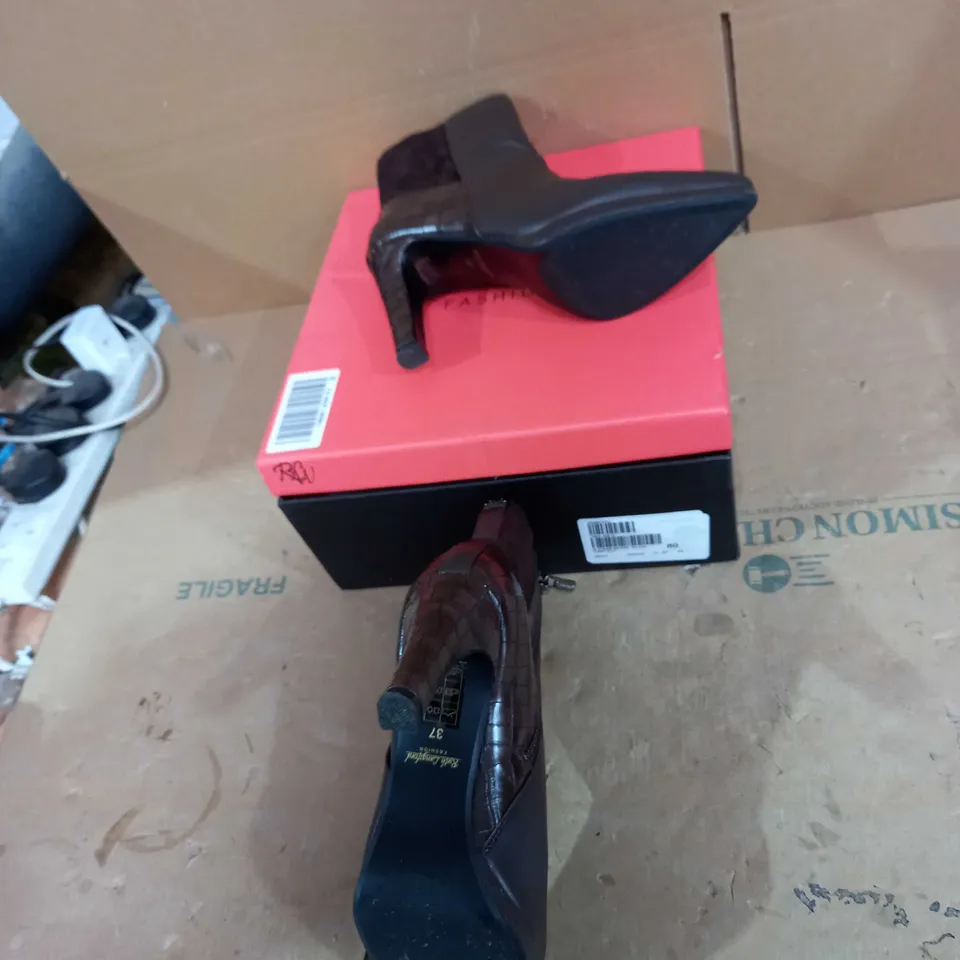 RUTH LANGSTORD STYLE BLACK HIGH HEELS 