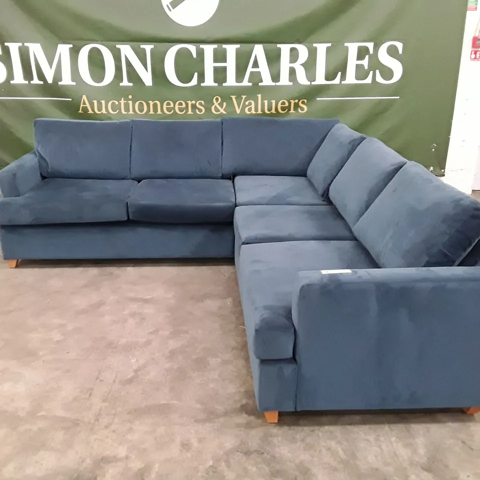 QUALITY DESIGNER FYFIELD 7 SEATER CORNER SOFA - BLUE FABRIC