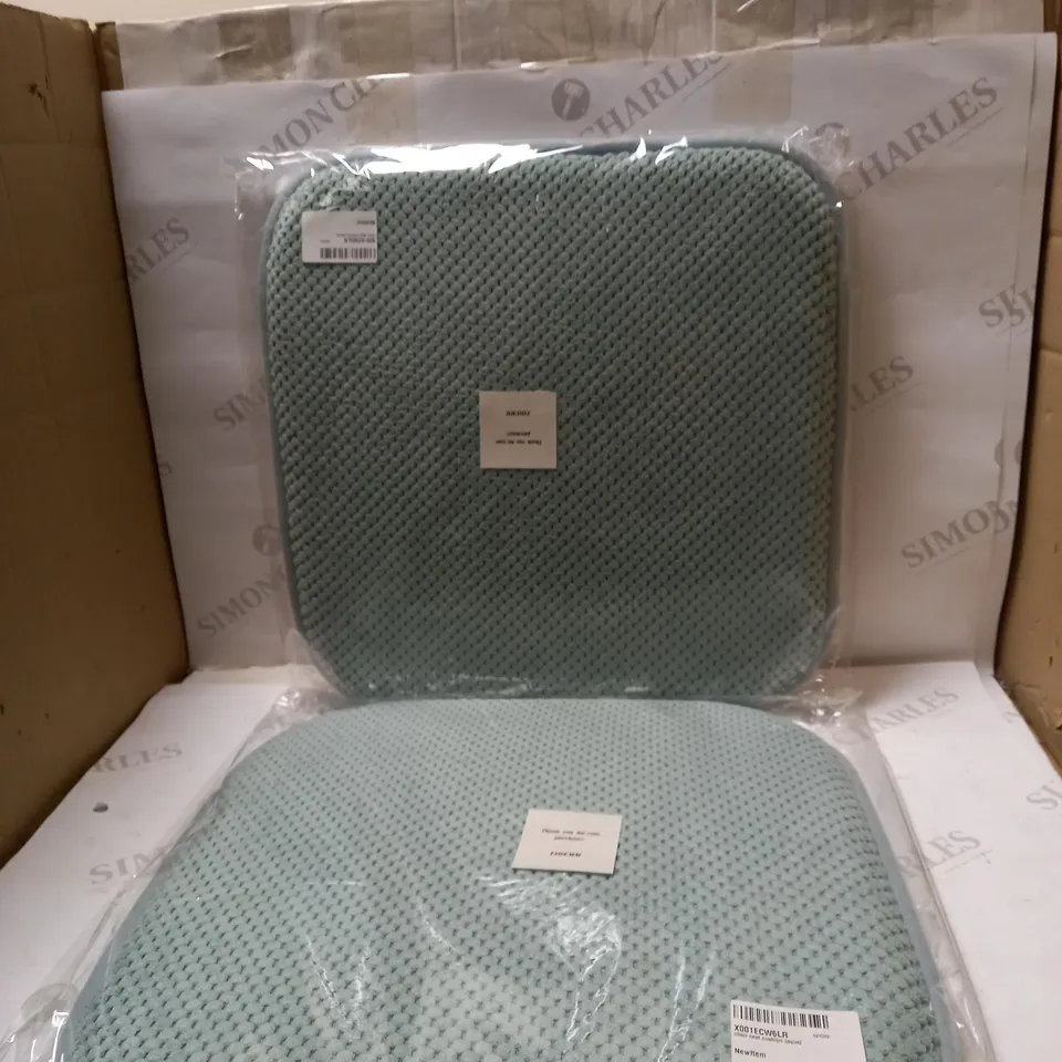 LARGE BOX OF CHAIR SEAT CUSHIONS IN AQUA AND RED 