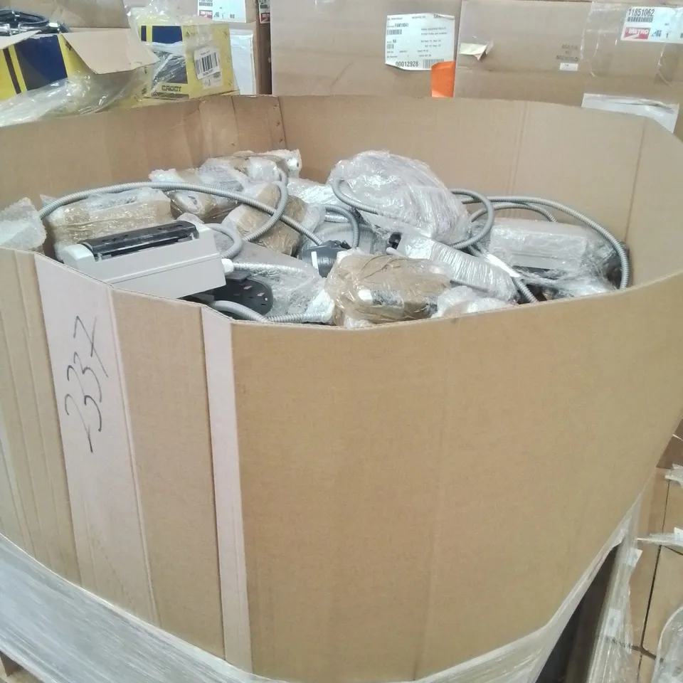 LARGE QUANTITY OF SCHNEIDER IC60H RCBO BOXES 