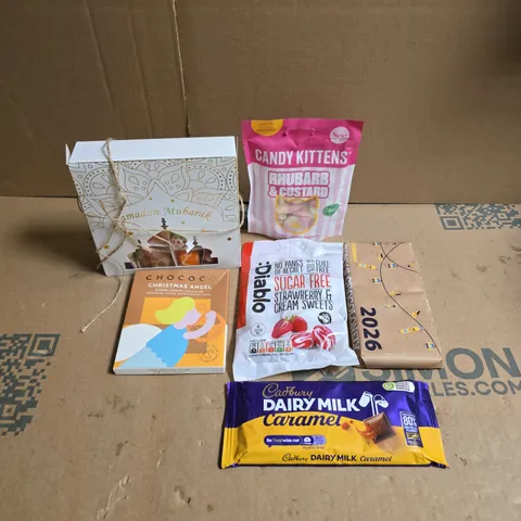 TOTE OF APPROXIMATELY 20 CONFECTIONERY ITEMS TO INCLUDE RHUBARB AND CUSTARD CANDY KITTENS, DAIRY MILK CARAMEL AND TONY'S CHOCOLONELY