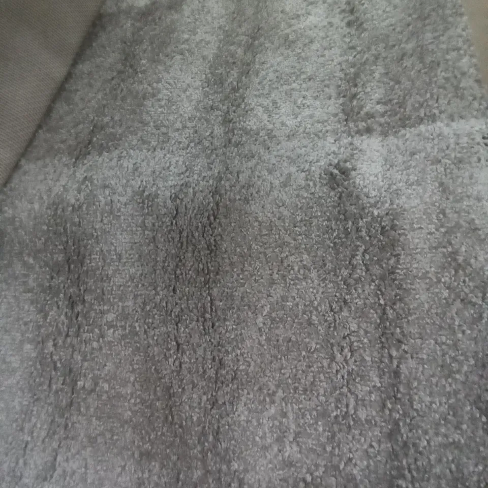 CHUCK SHAGGY LIGHT GREY RUG 160X230CM