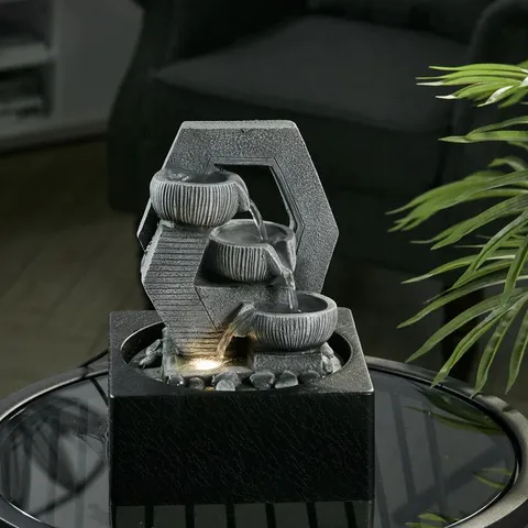 BOXED BREEINS WATER FOUNTAIN