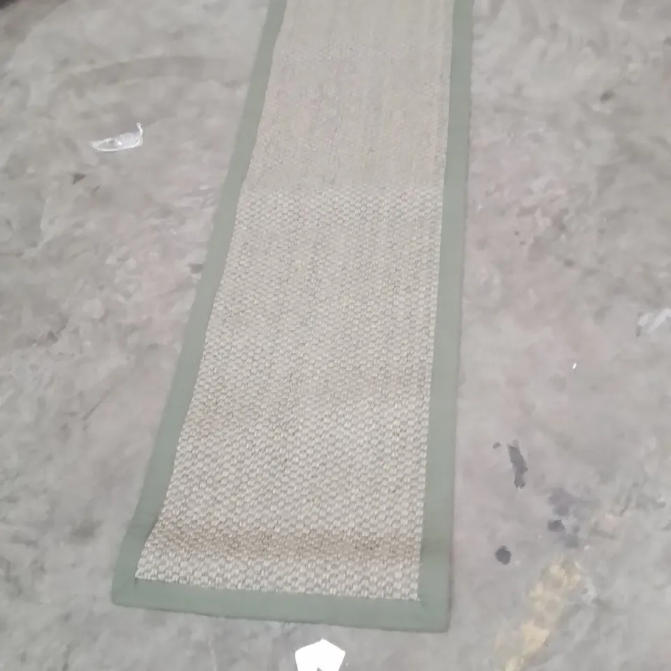 QUALITY DESIGNER AREA RUG - APPROXIMATELY 230X60CM
