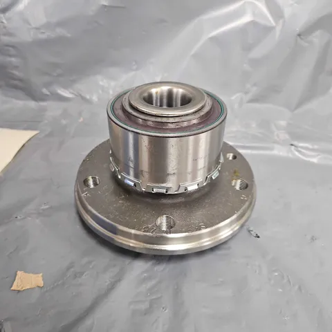 SKF WHEEL BEARING HUB