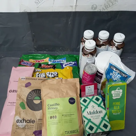 APPROXIMATELY 10 ASSORTED FOOD & DRINK ITEMS TO INCLUDE - VAN HOLTEN'S BIG PAPA PICKLE - HUEL CHOCOLATE MEAL DRINK - TAMBIA CASTILLO HONEY ESPRESSO ROAST - ETC