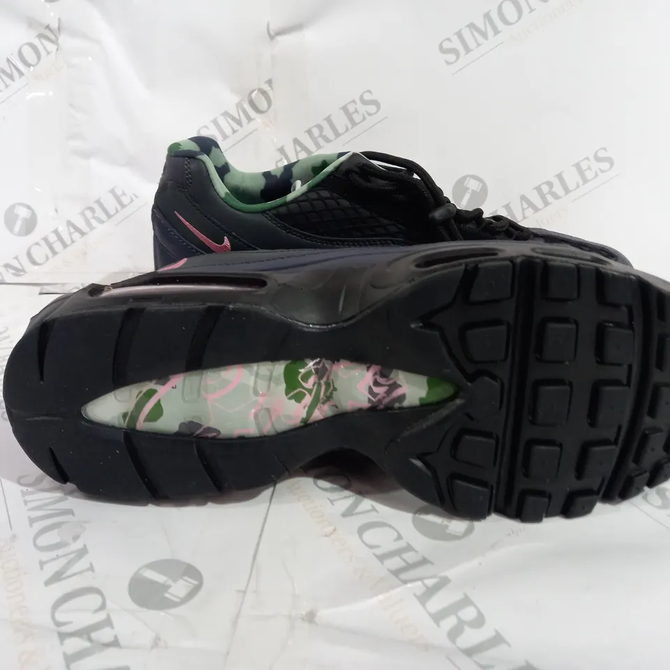 NIKE AIR MAX 95 SP X CORTEIZ PINK BEAM SIZE 9