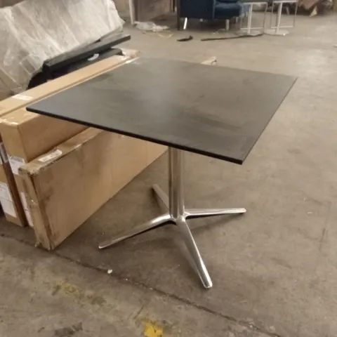 SQUARE BISTRO/RESTAURANT STYLE TABLE