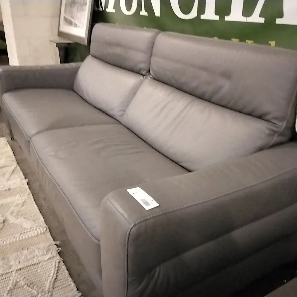 BRAND NEW NATUZZI STIMA GREY ITALIAN LEATHER THREE SEATER SOFA  RRP £3300