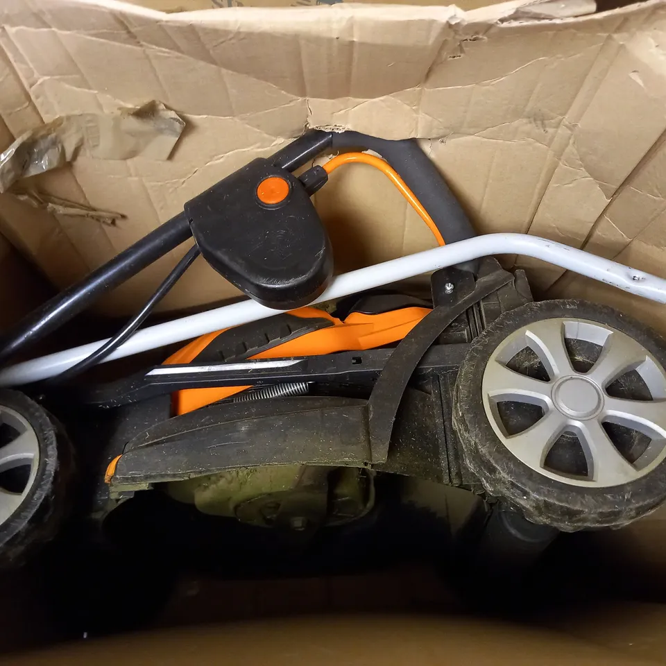 YARDFORCE 34CM CORDLESS ROTARY LAWNMOWER