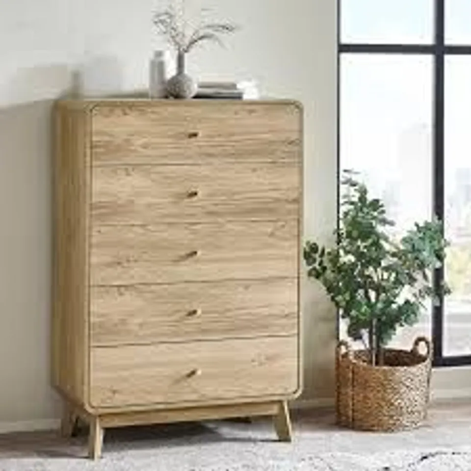 BOXED JULIAN BOWEN INGRID 5 DRAWER CHEST - OAK (1 BOX)