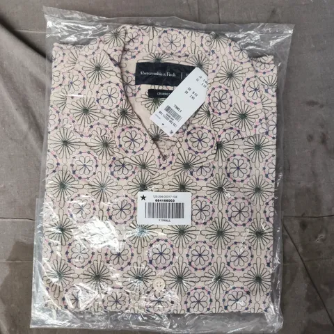 BAGGED ABERCROMBIE & FITCH CROPPED BUTTON-UP SHIRT IN MULTICOLOUR SIZE XS