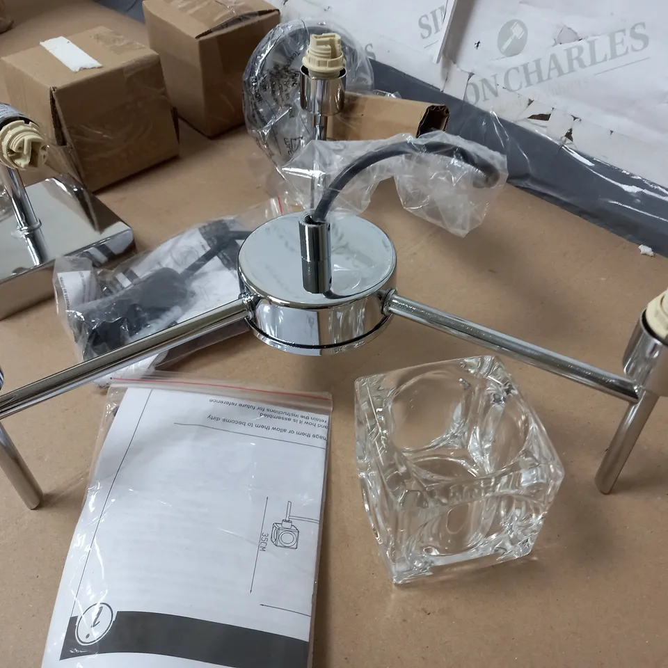 LOT OF 3 ASSORTED ITEMS INCLUDE SINGLE ICE CUBE WALL LIGHT, 3-LAMP ICECUBE CEILING LIGHT AND MSI 31.5" GAMING MONITOR
