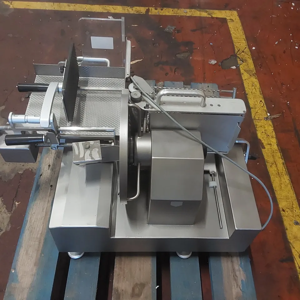 SCHARFEN COMMERCIAL AUTO MEAT SLICER MODEL VA2000