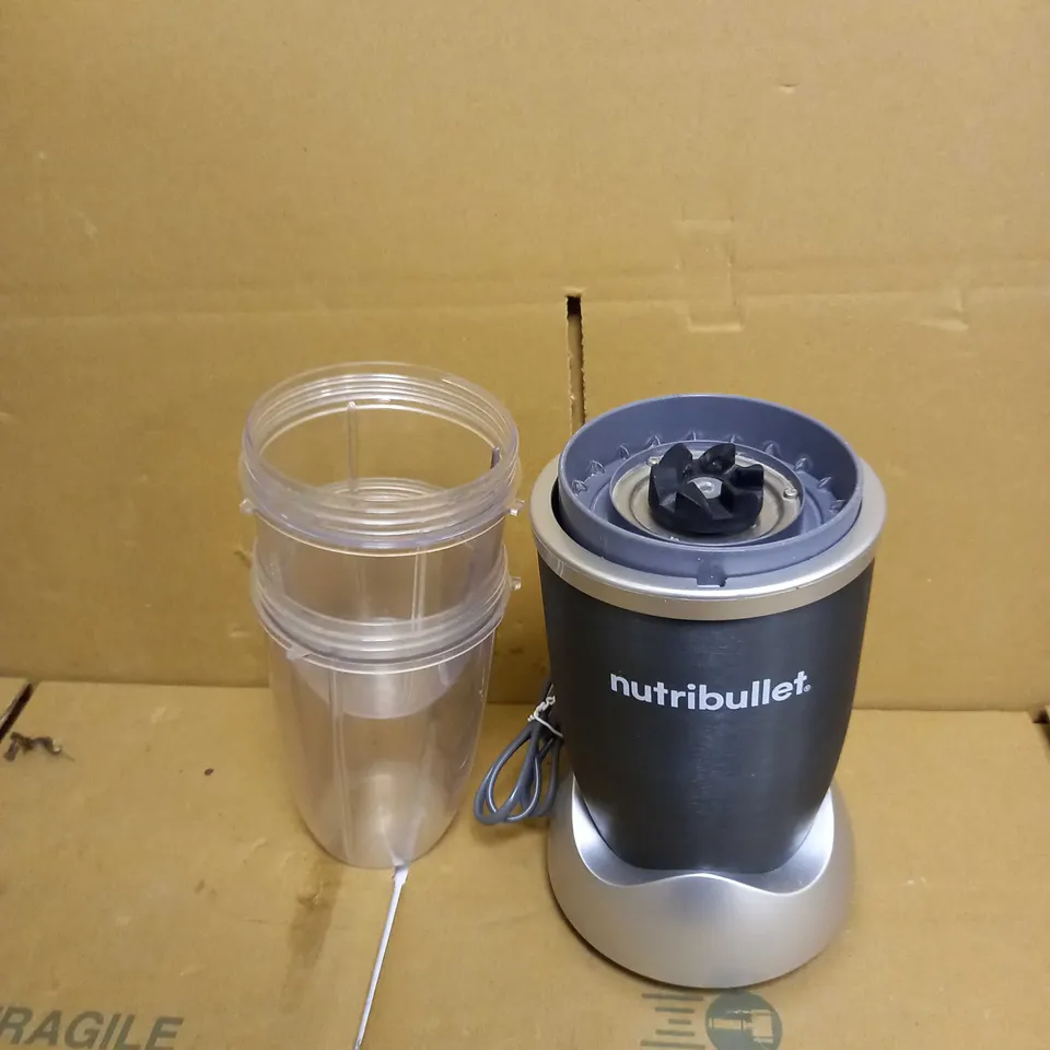 NUTRIBULLET 600 SERIES - NUTRIENT EXTRACTOR HIGH SPEED BLENDER - 600 W - GRAPHITE