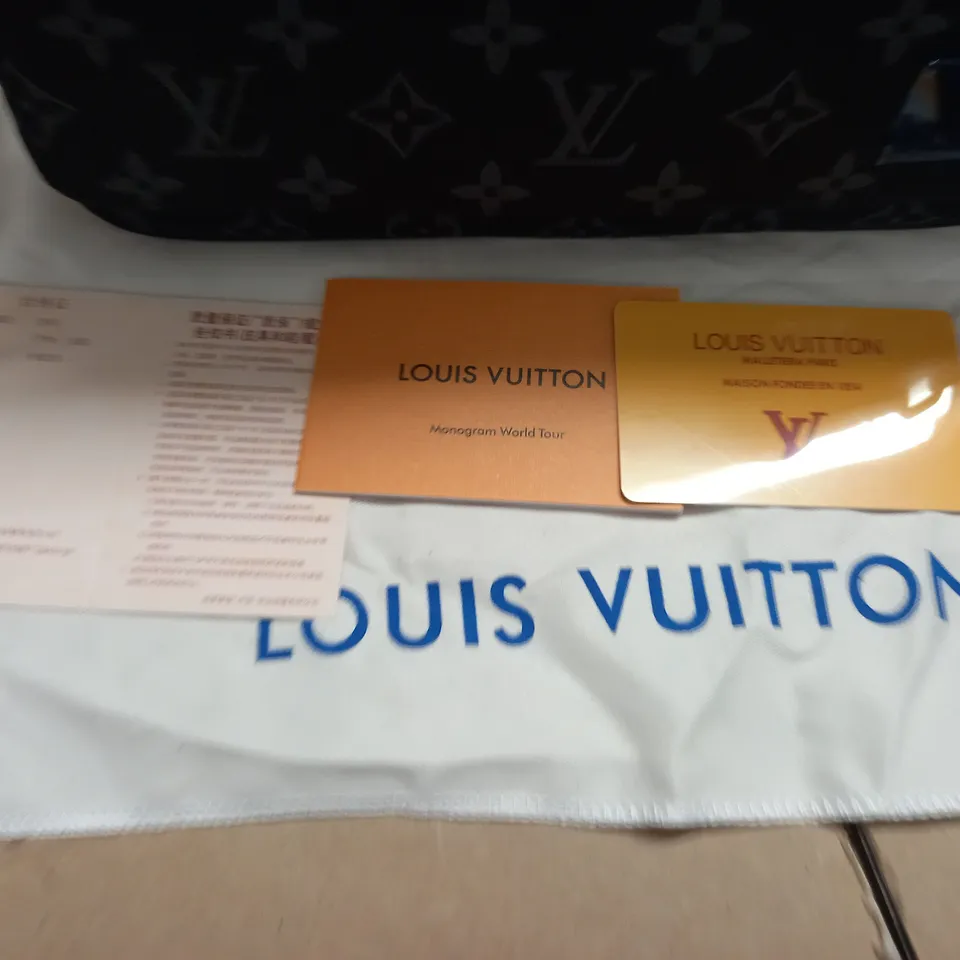 louis Vuitton black bag 
