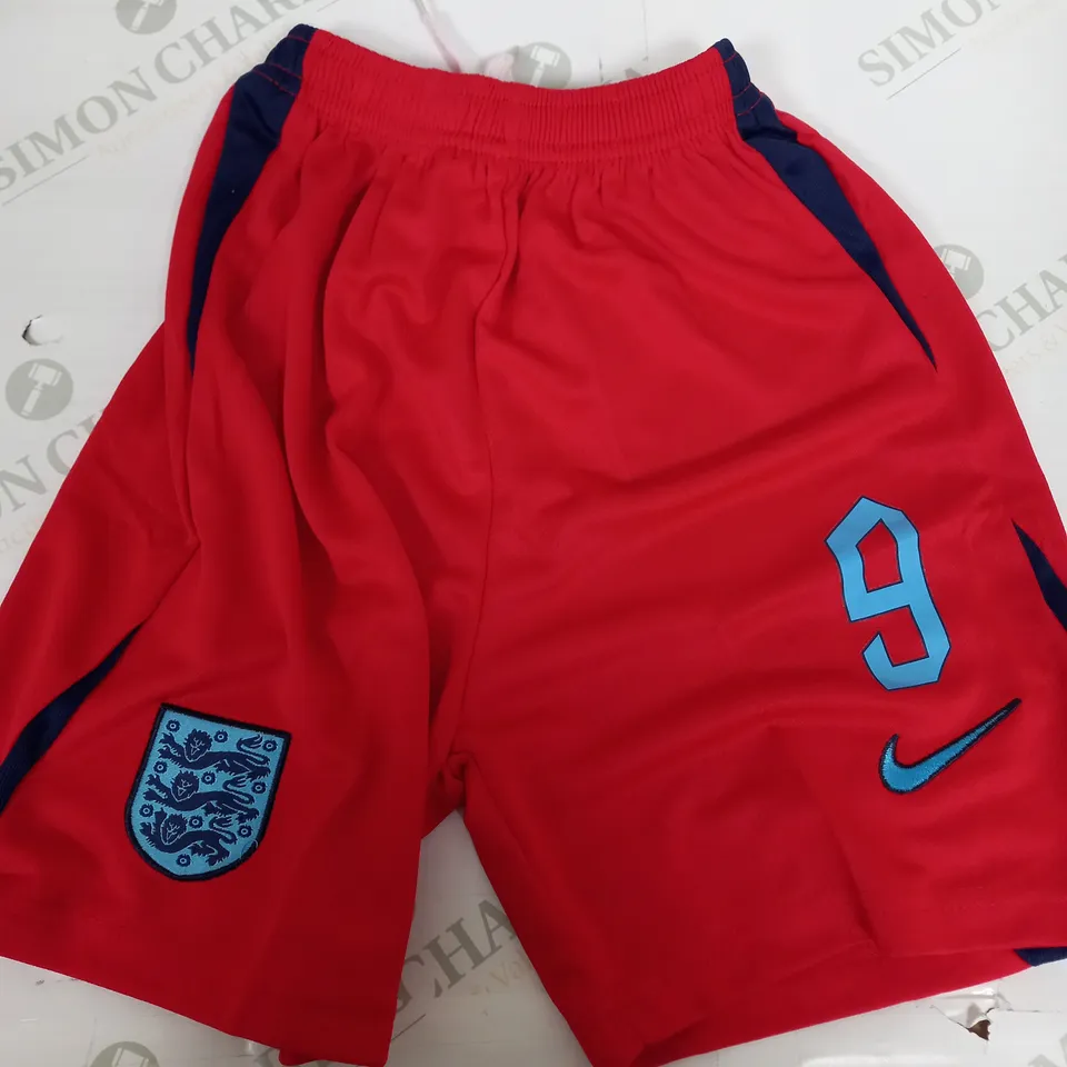 ENGLAND KIDS AWAY SHIRT AND SHORTS - '9 KANE' - SIZE 22