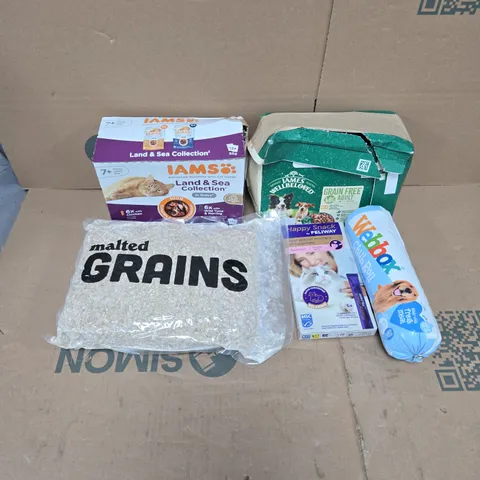 MIX OF 5 ASSORTED PET FOODS FOR VARIOUS ANIMALS TO INCLUDE MALTED GRAINS, IAMS LAND & SEA COLLECTION, WEBBOX CHUB ROLL, ETC