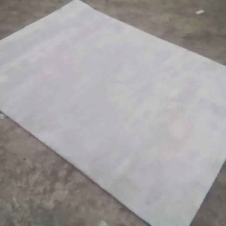 QUALITY DESIGNER AREA RUG - APPROXIMATELY 230X160CM