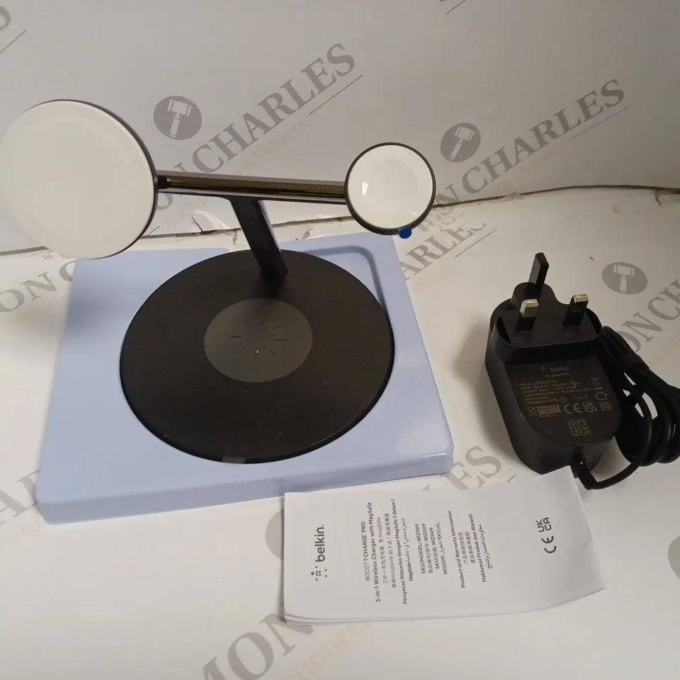 BELKIN BOOST CHARGE PRO WIRELESS CHARGER WITH MAGSAFE