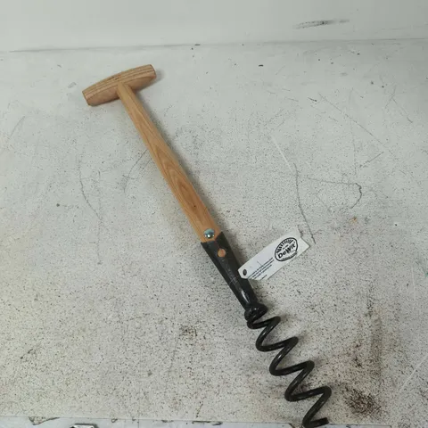 DEWIT GARDEN HAND AUGER WITH T-HANDLE