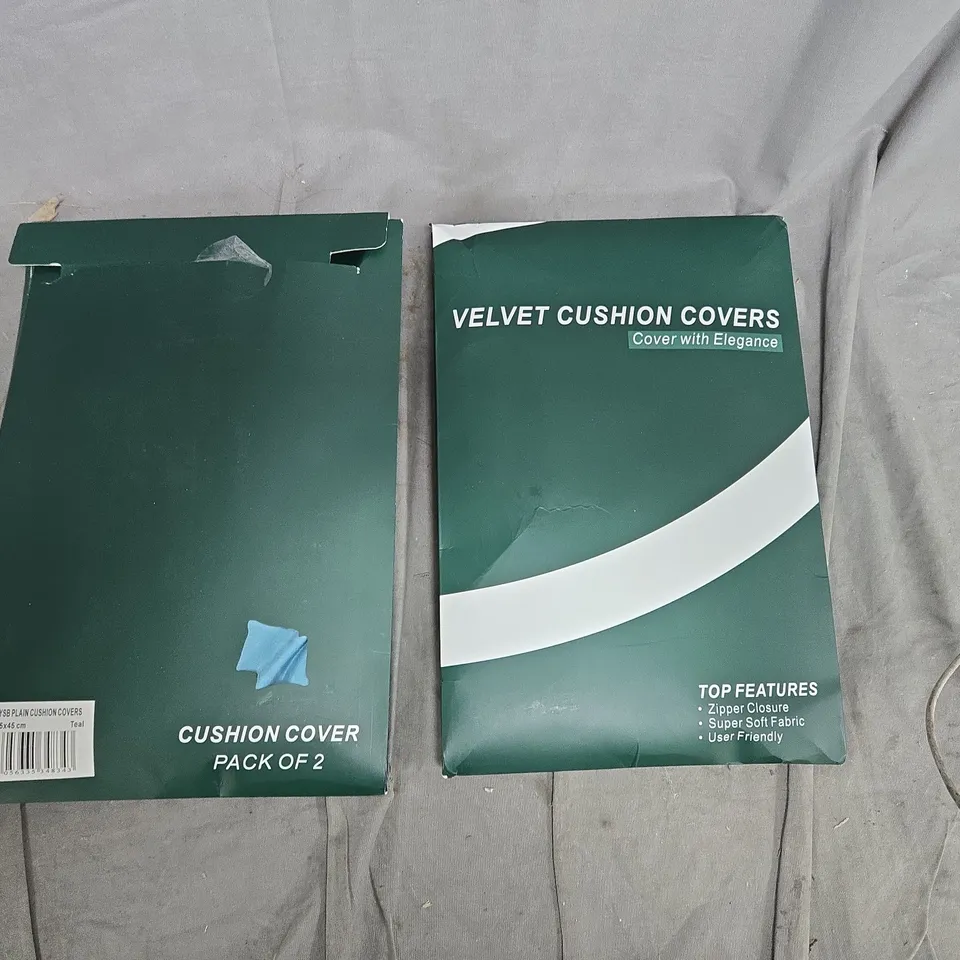 VELVET CUSHION COVERS – PACK OF 2 (GREEN)