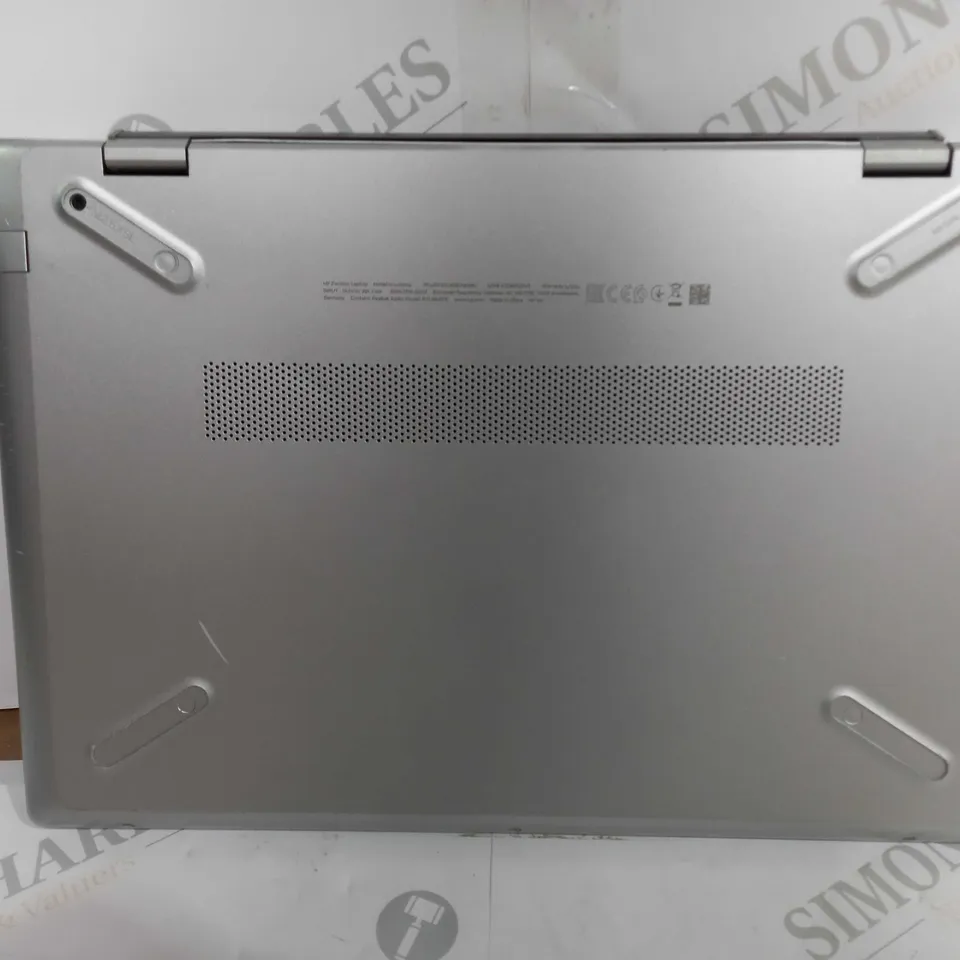 HP PAVILLION LAPTOP IN SILVER