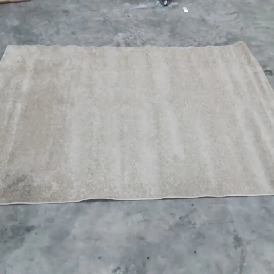 QUALITY DESIGNER AREA RUG - APPROXIMATELY 230X160CM