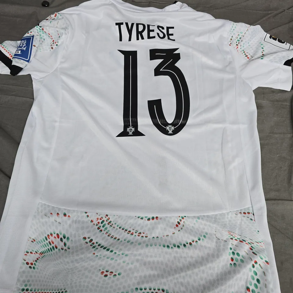 PORTUGAL NATIONAL FOOTBALL TEAM SHIRT TYRESE 13 – UK XL (PUMA)